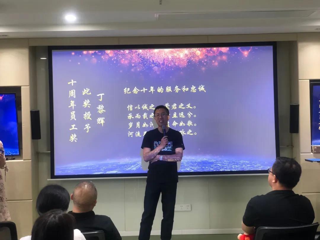 1594708639414967.jpg 1594708639414967.jpg